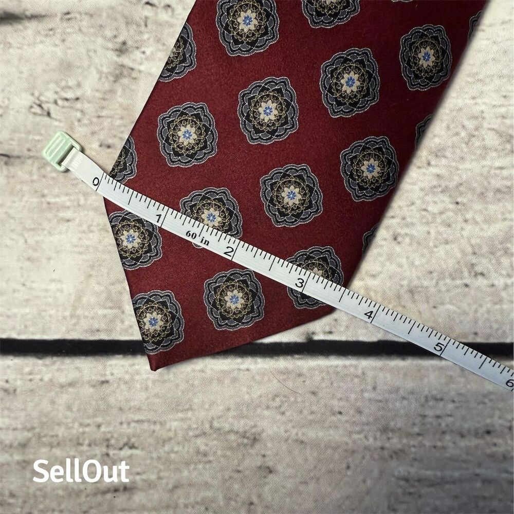 Men's Silk Necktie Red Geometric Medallion Pattern Classic Length JoS.A. Bank